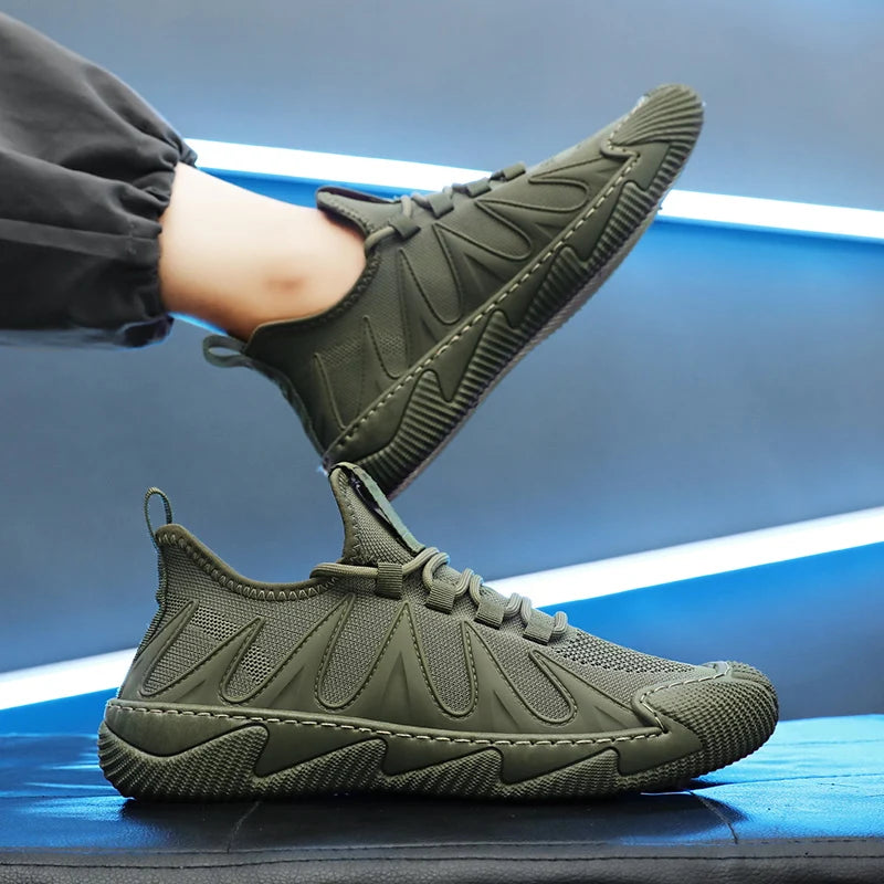 lightweight men's sports shoes